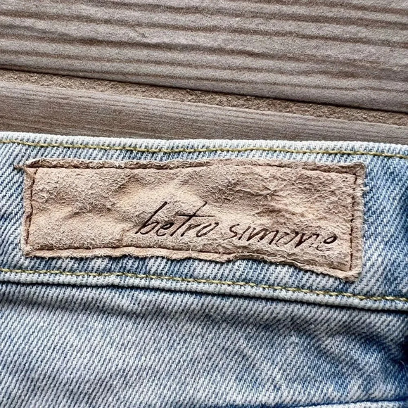 Betro Simone Womens Blue Light Wash Distressed High Rise‎ Relaxed Jeans Size 30 - Picture 7 of 9